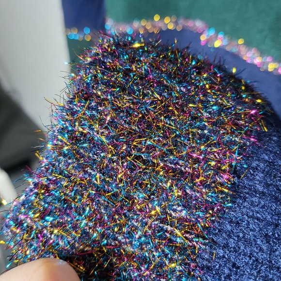 True Craft Women's Striped Tinsel Holiday Christmas V-Neck Sweater Size Small - Picture 3 of 7